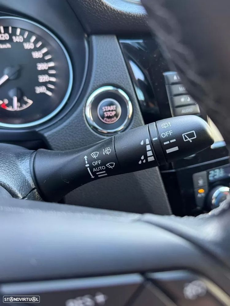 Nissan Qashqai 1.3 DIG-T N-Connecta J18 - 6