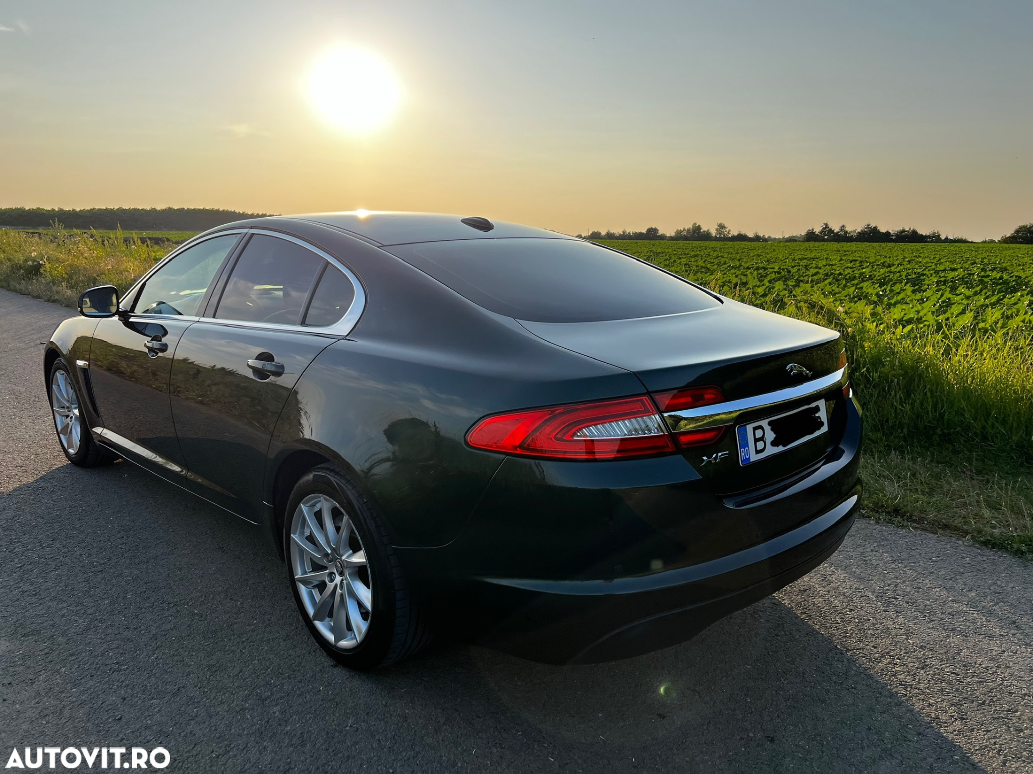 Jaguar XF 2.2D Luxury - 2