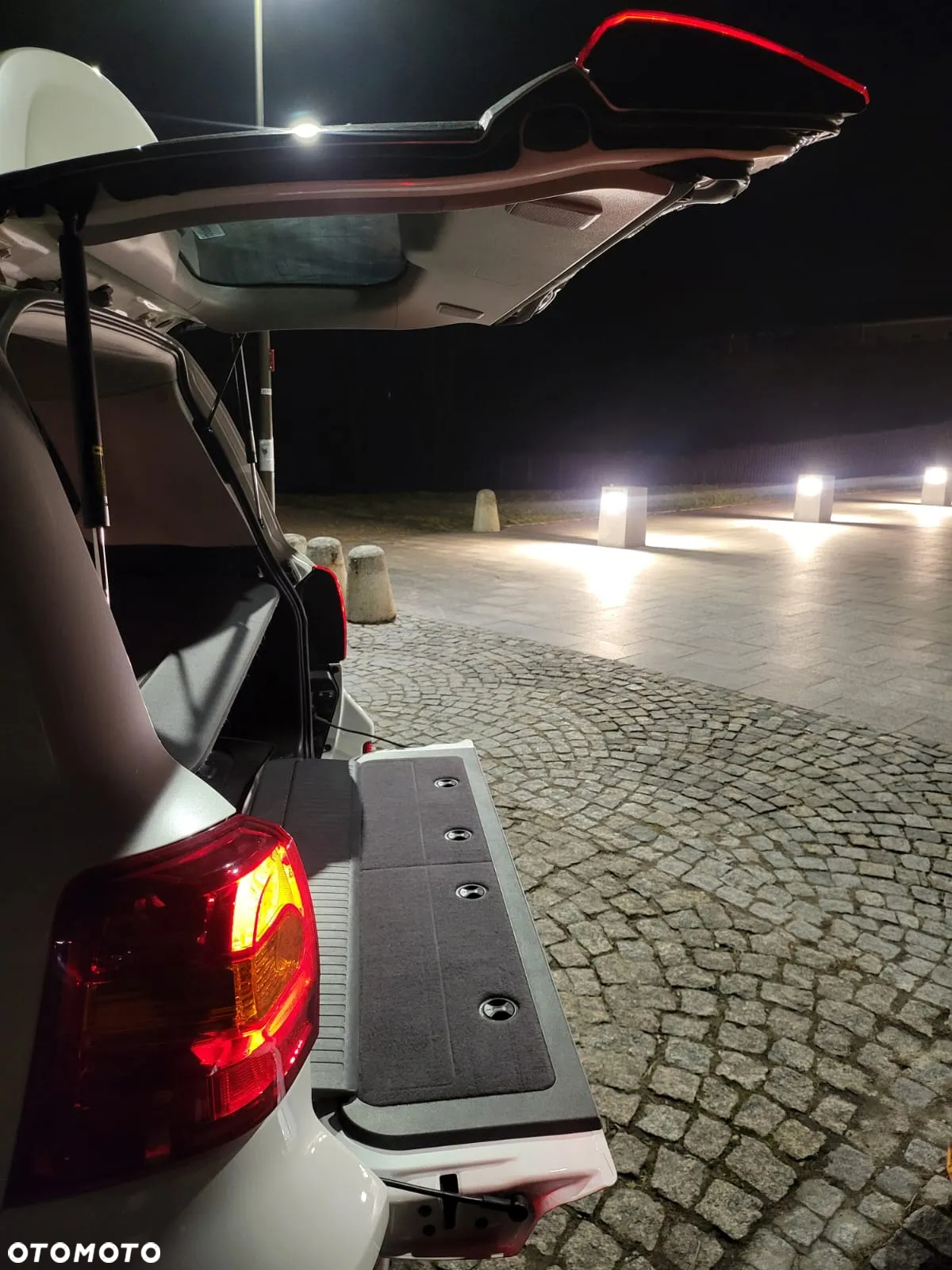 Toyota Land Cruiser LC 4.5 D-4D V8 Prestige - 27
