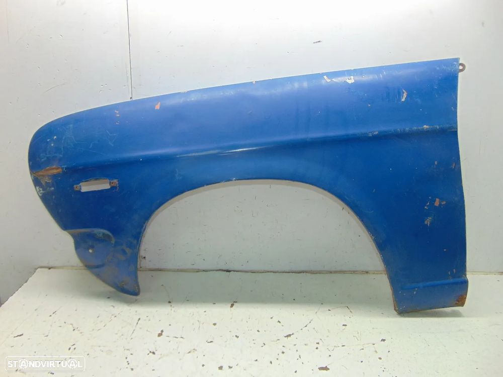 Datsun 1200 guarda lamas - 1
