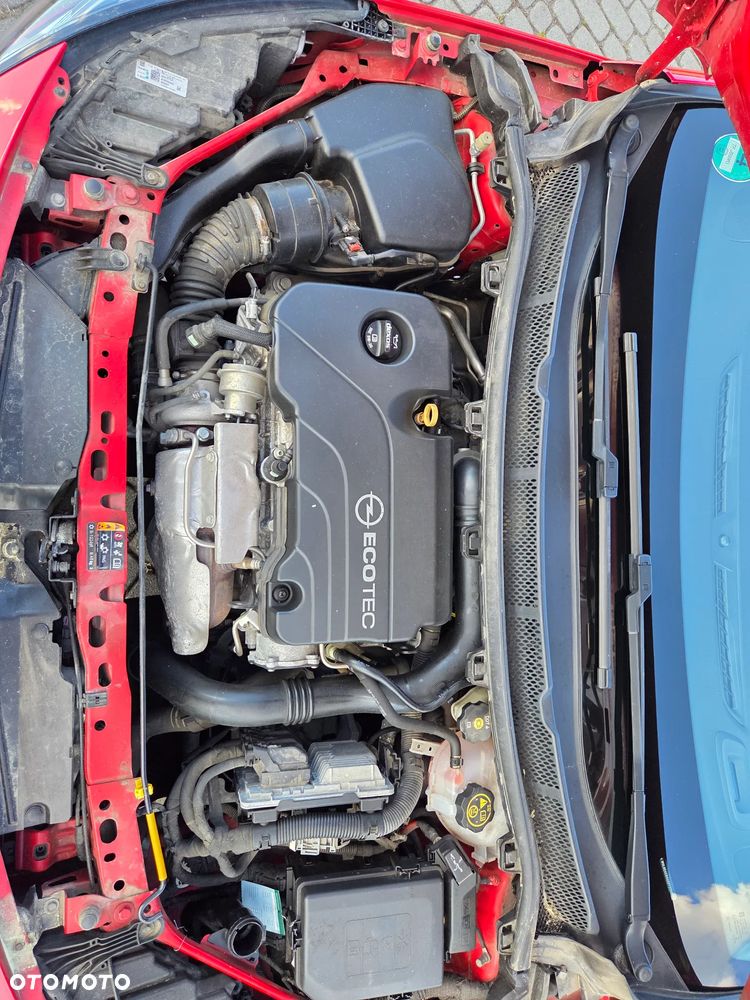 Opel Astra 1.4 Turbo Start/Stop Dynamic - 24