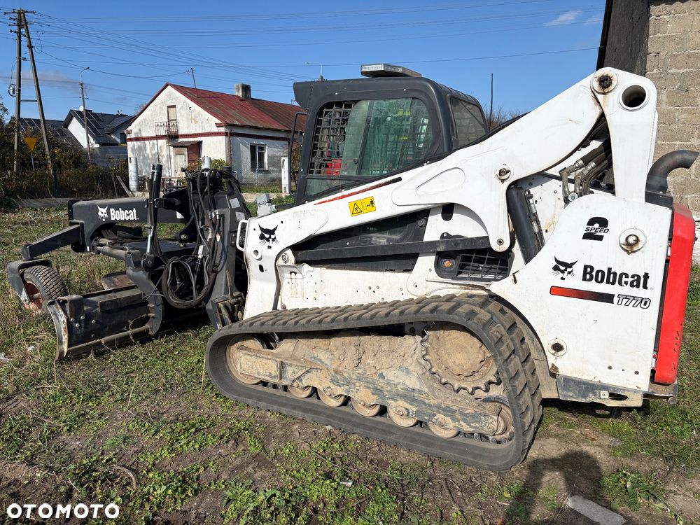 Bobcat T770 - 22