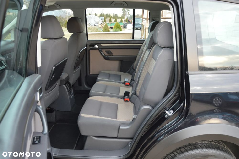 Volkswagen Touran 2.0 TDI DPF Cross - 21