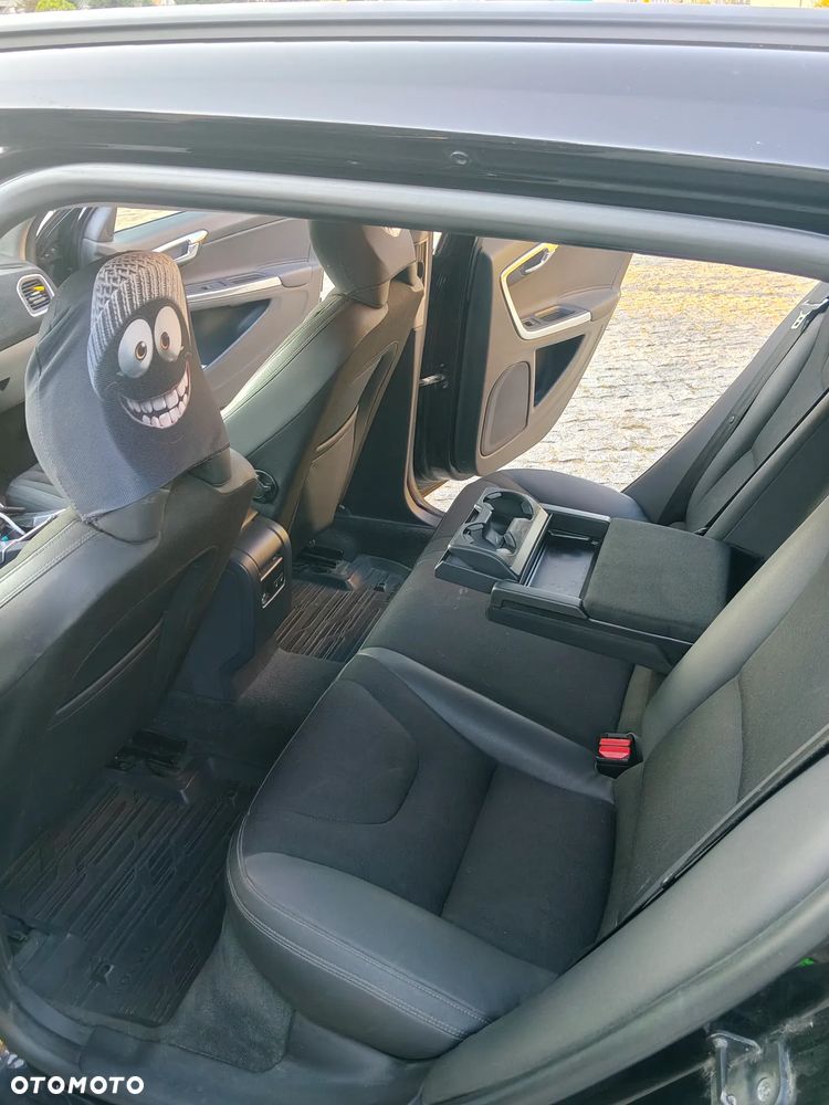 Volvo V60 D2 Summum - 11
