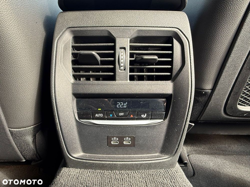 BMW Seria 3 320d xDrive Edition Luxury Line Purity - 13