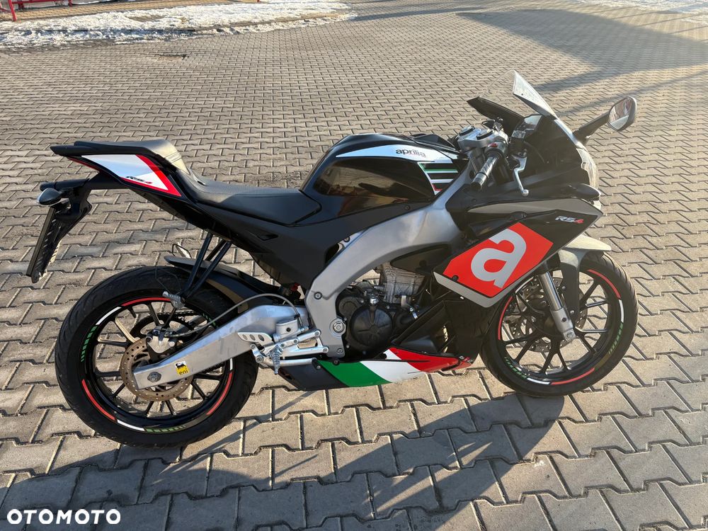 Aprilia RS - 8