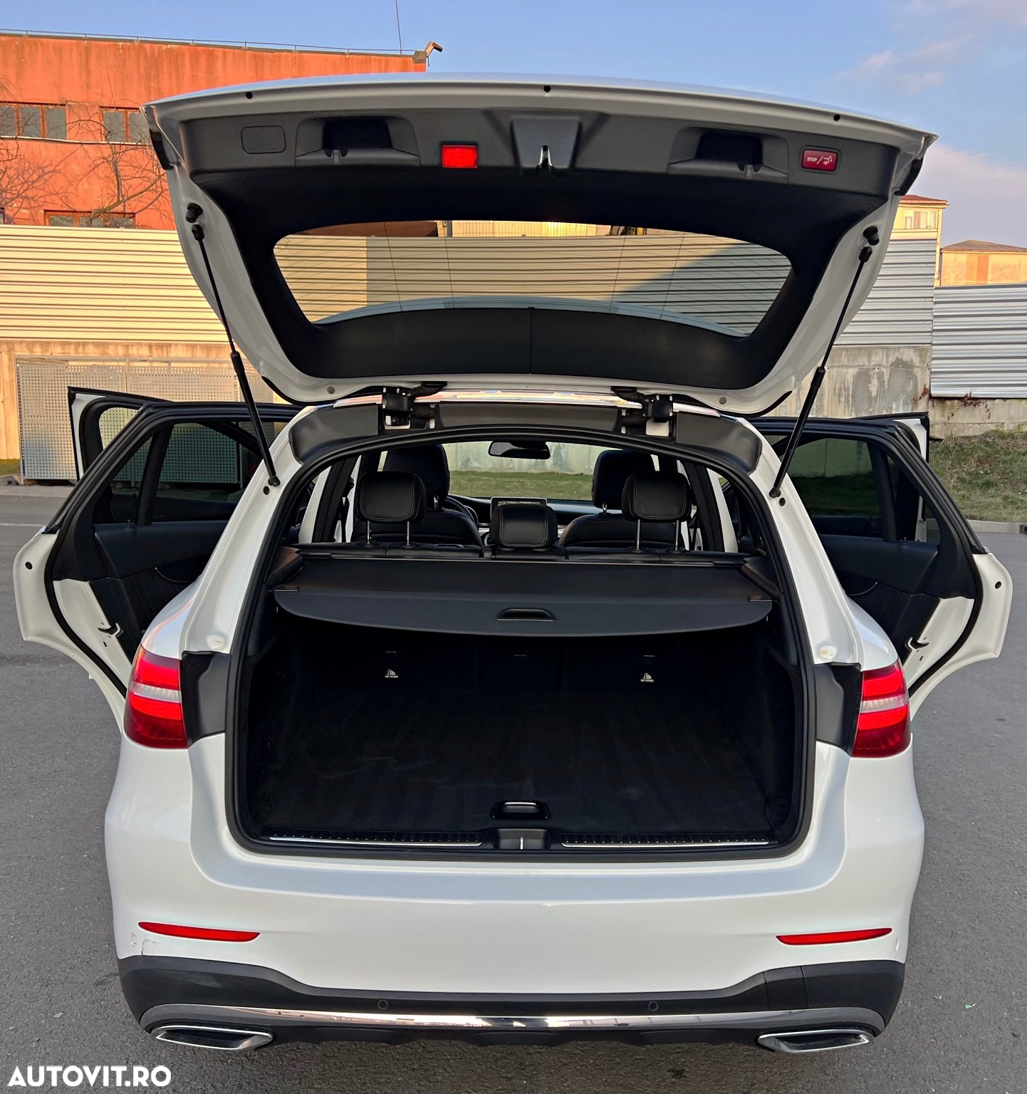 Mercedes-Benz GLC 220 d 4Matic 9G-TRONIC AMG Line - 10