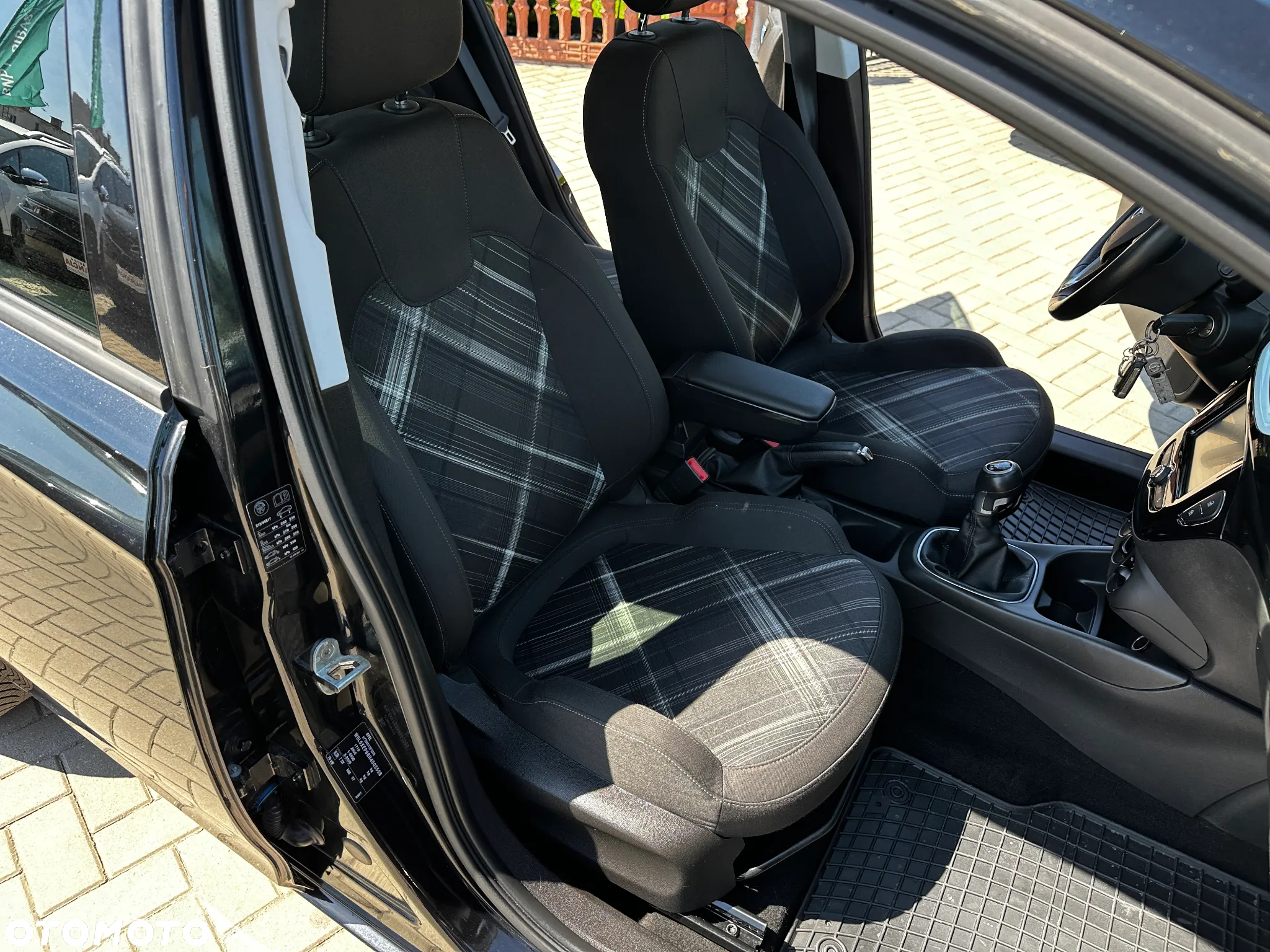 Opel Corsa - 22