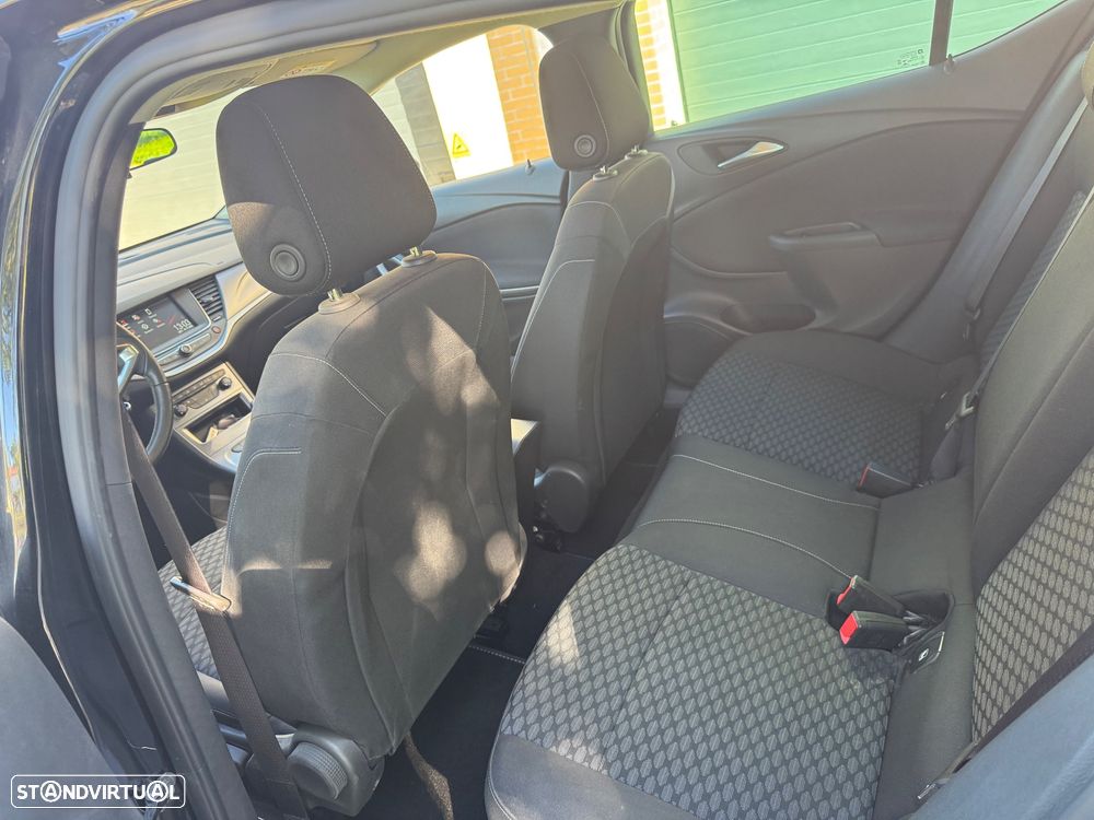 Opel Astra 1.2 Turbo Start/Stop 120 Anos - 5