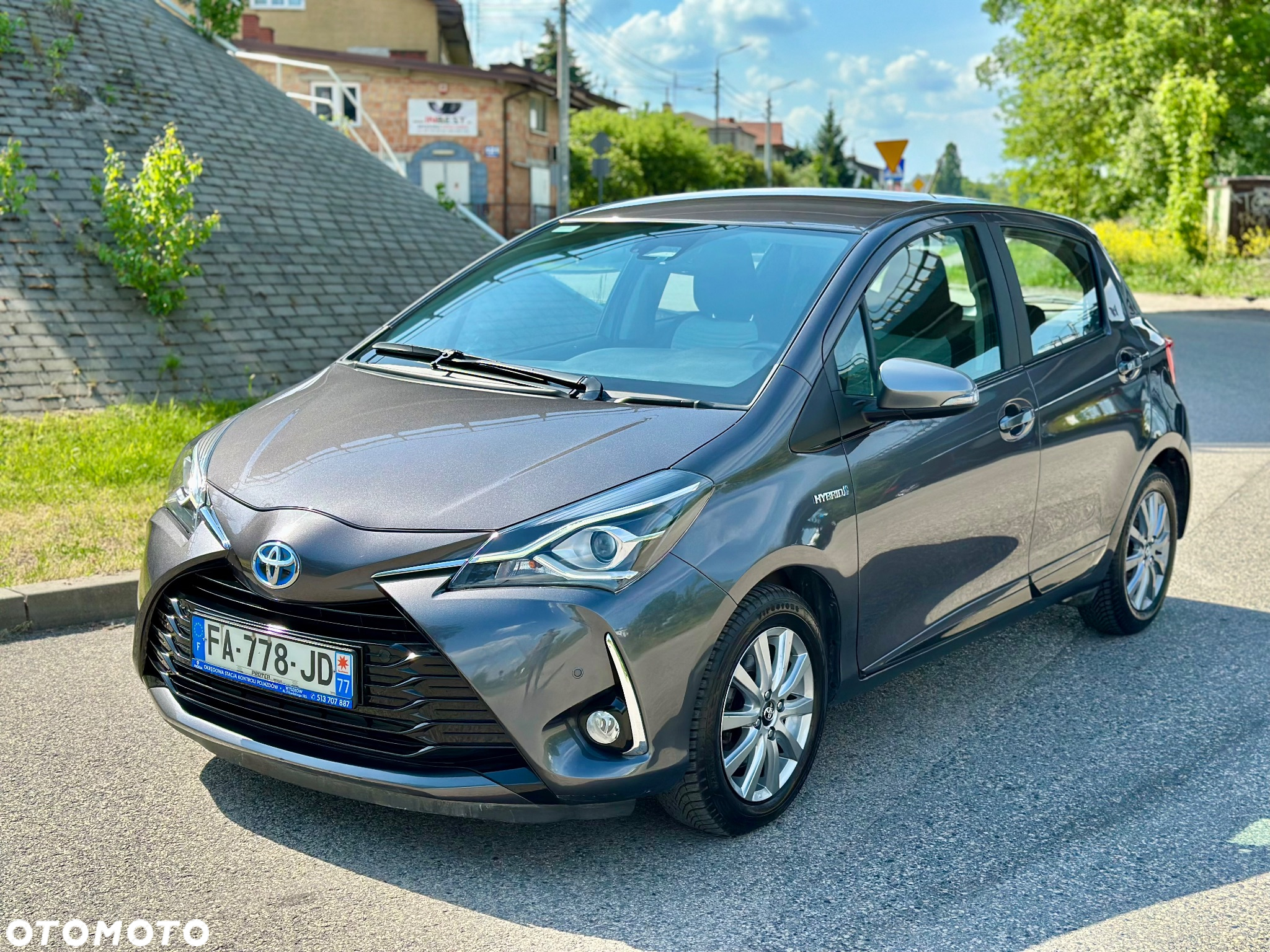 Toyota Yaris Hybrid 1.5 VVT-i Selection - 17