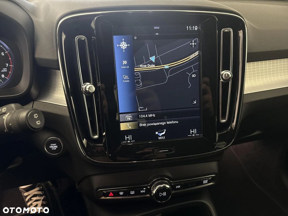 Volvo XC 40 T3 Momentum Pro - 15