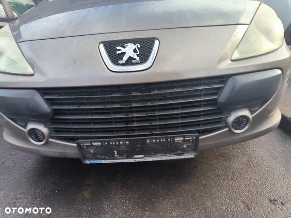 zderzak przedni Peugeot 307 Lift KDAC 1.6 HDi