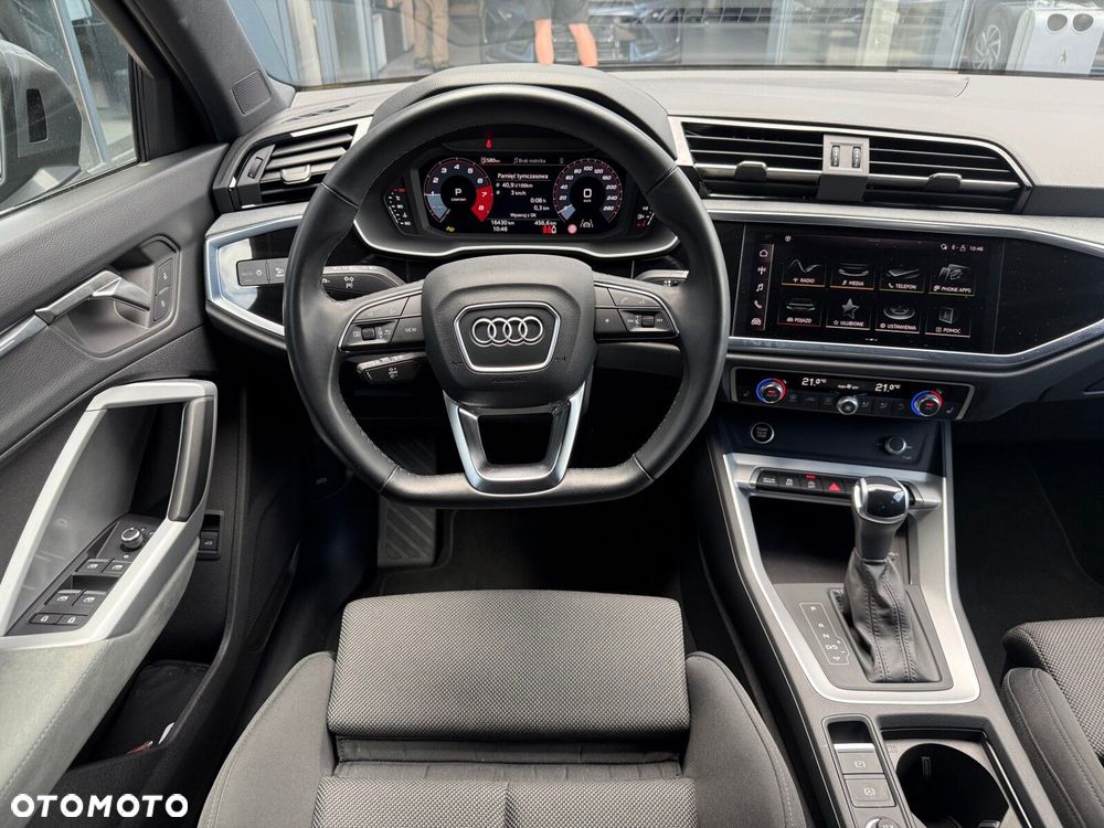 Audi Q3 Sportback - 11