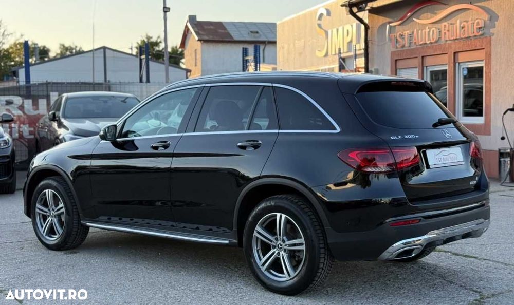 Mercedes-Benz GLC - 6