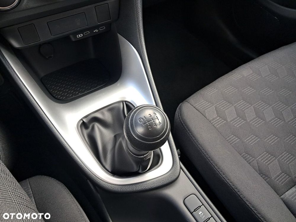 Toyota Yaris 1.5 Active - 24