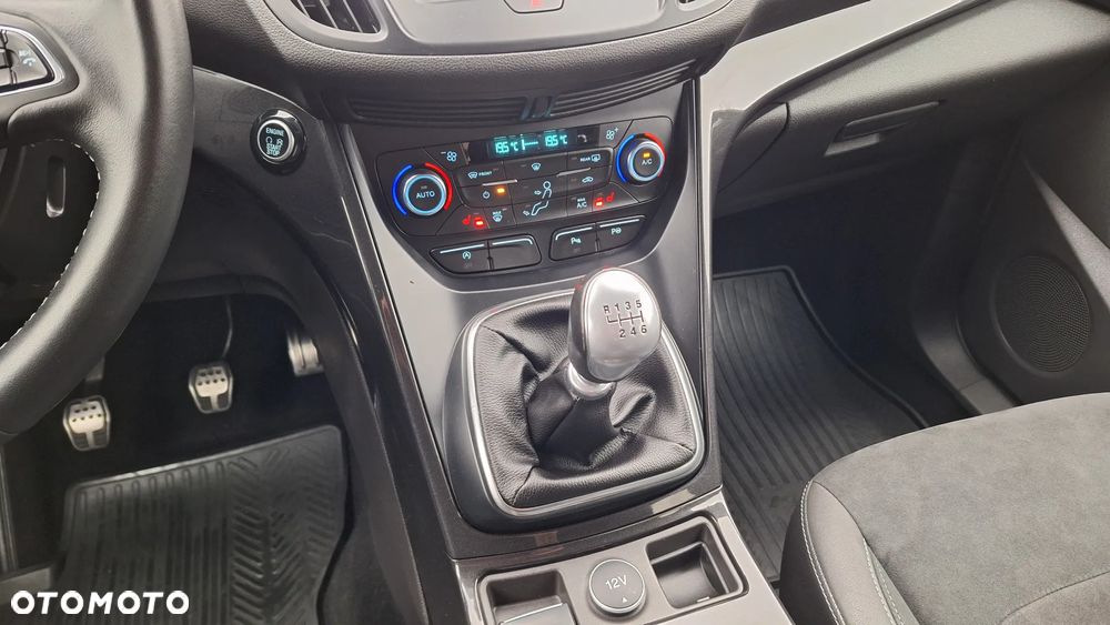 Ford Kuga 1.5 EcoBoost FWD ST-Line ASS MMT6 - 8