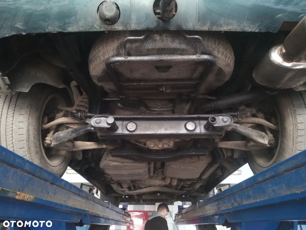 Mercedes-Benz ML 320 - 36