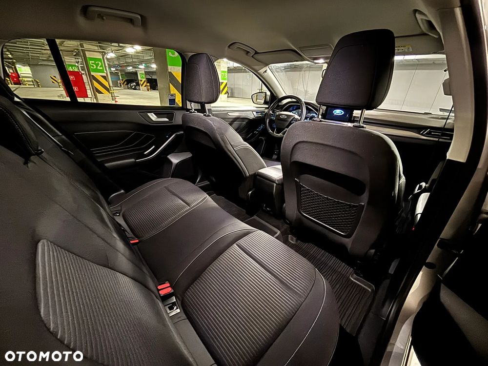 Ford Focus 2.0 EcoBlue Titanium - 12