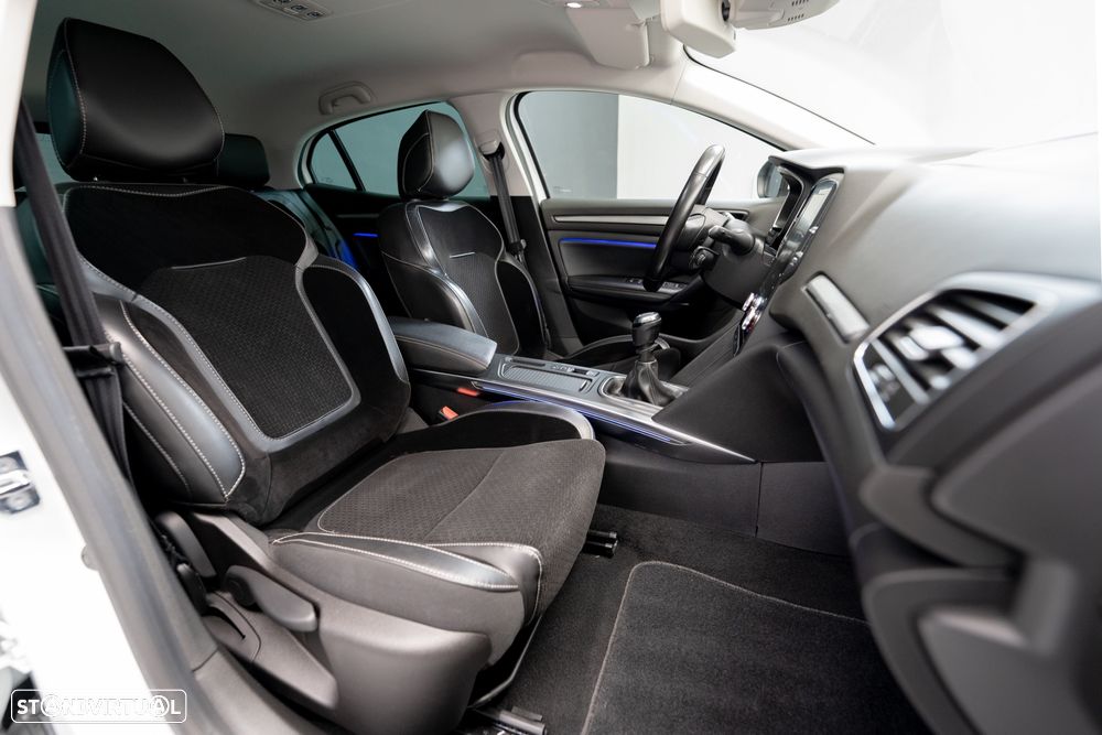 Renault Mégane 1.5 dCi Dynamique S SS - 4