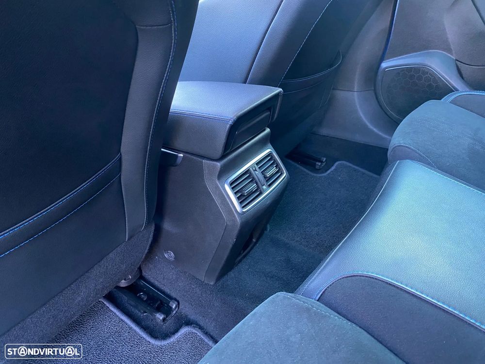Renault Mégane 1.6 TCe GT EDC - 27