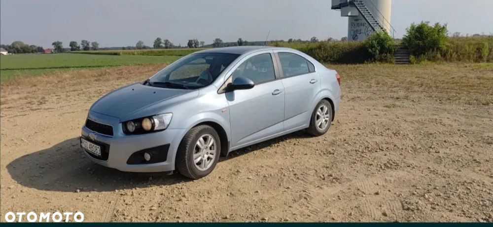Chevrolet Aveo - 4