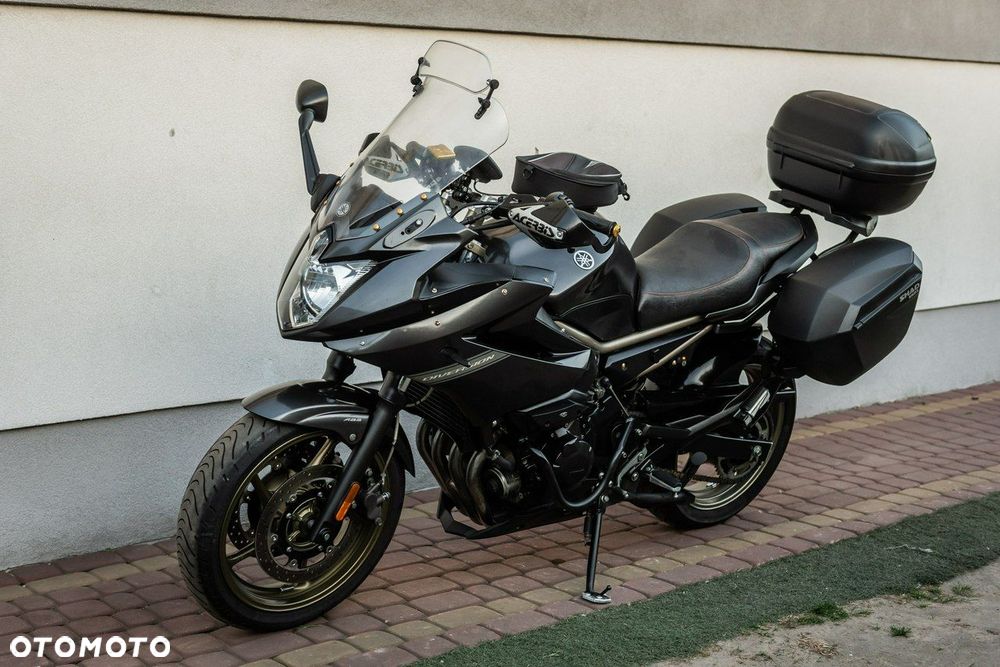 Yamaha XJ - 8