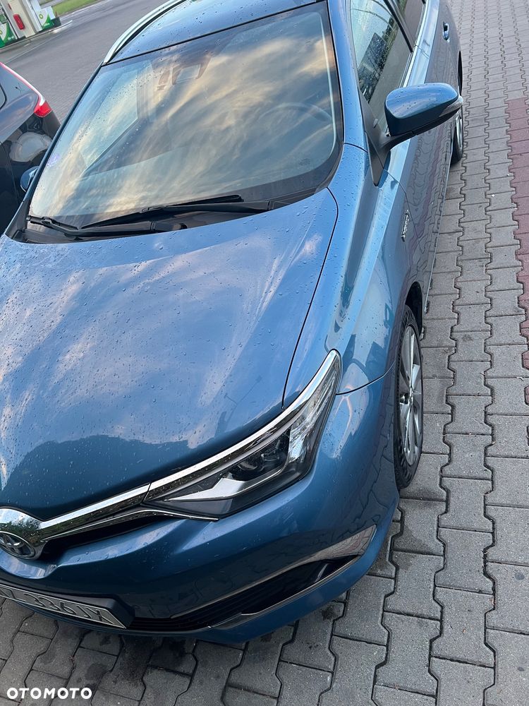 Toyota Auris - 18
