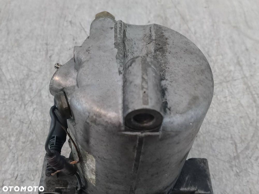 POMPA, SPRĘŻARKA KLIMATYZACJI BMW E46 LIFT 2.0 D 318d - 4