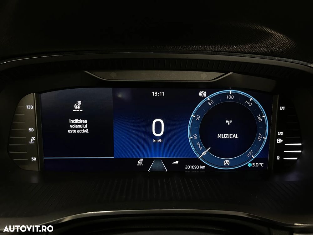 Skoda Octavia 2.0 TDI DSG Style - 33