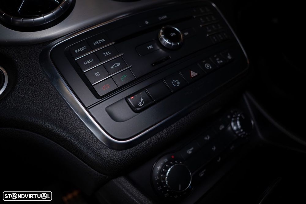 Mercedes-Benz CLA 220 d 7G-DCT AMG Line - 41