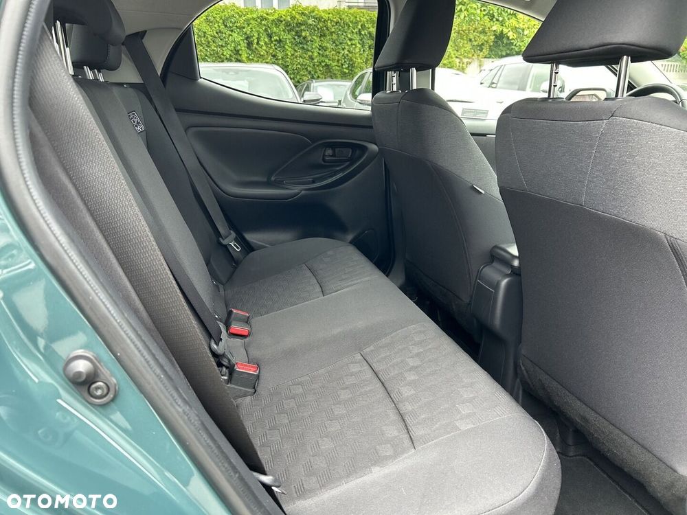 Toyota Yaris Hybrid 1.5 Style - 10