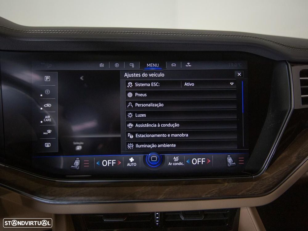 VW Touareg 3.0 TDI V6 Elegance Plus - 32