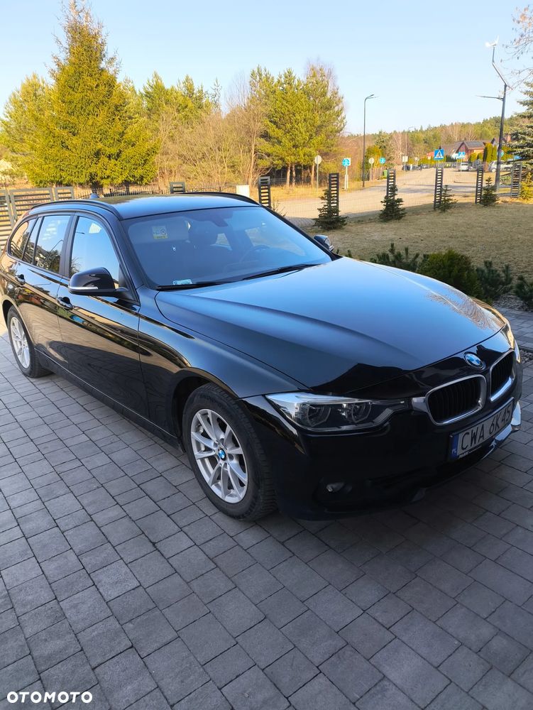 BMW Seria 3 320i - 9
