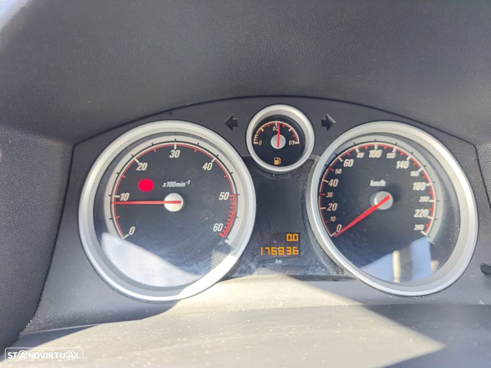 Opel Astra GTC 1.3 CDTI - 6