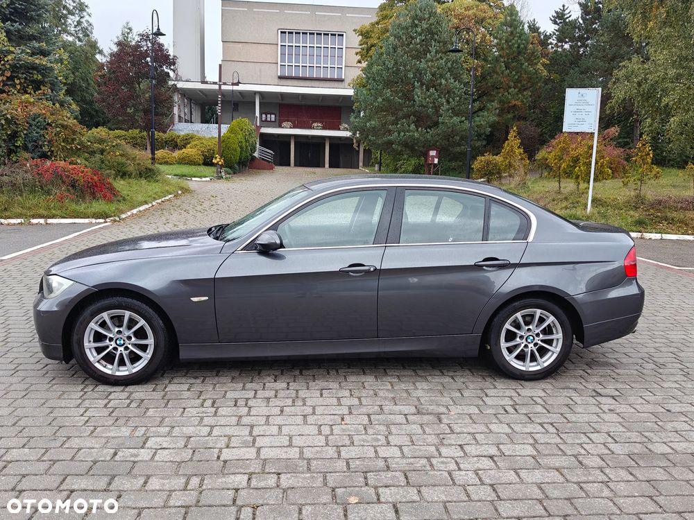 BMW Seria 3 320i - 15