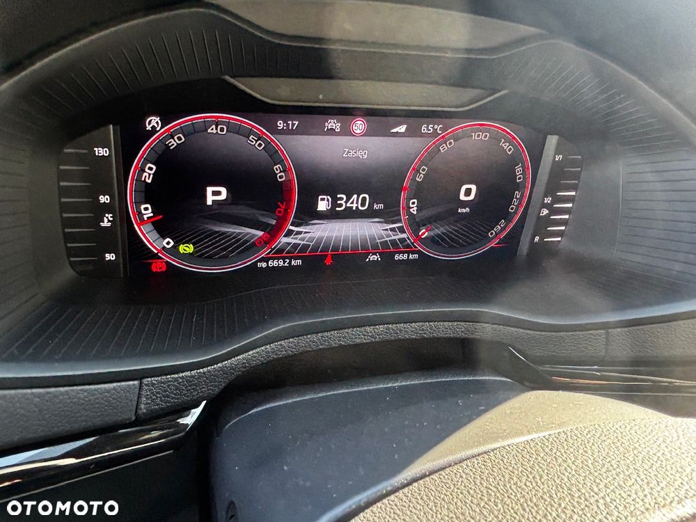 Skoda Karoq 1.5 TSI ACT Sportline DSG - 11