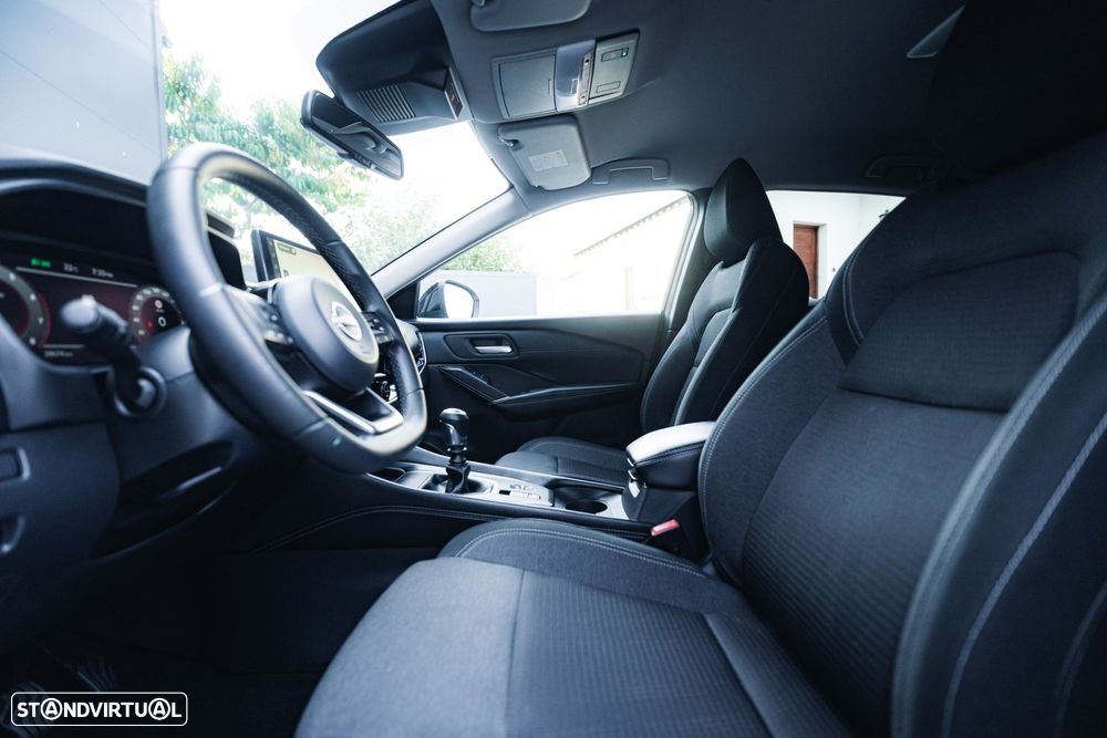 Nissan Qashqai 1.3 DIG-T N-Connecta J18 Led - 52