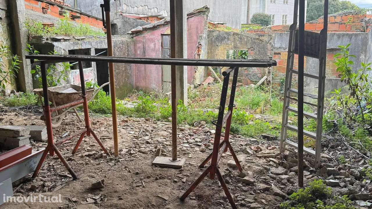 Moradia em Vila Nova de Gaia Para Restauro - Grande imagem: 2/5