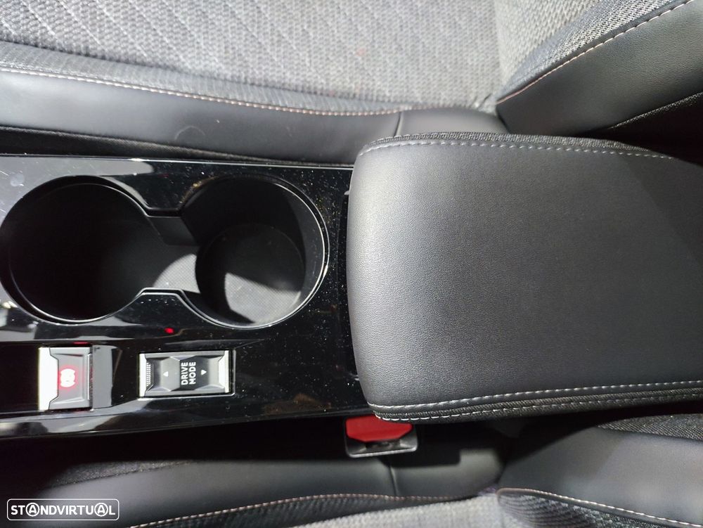 Peugeot 2008 1.2 PureTech Allure - 22