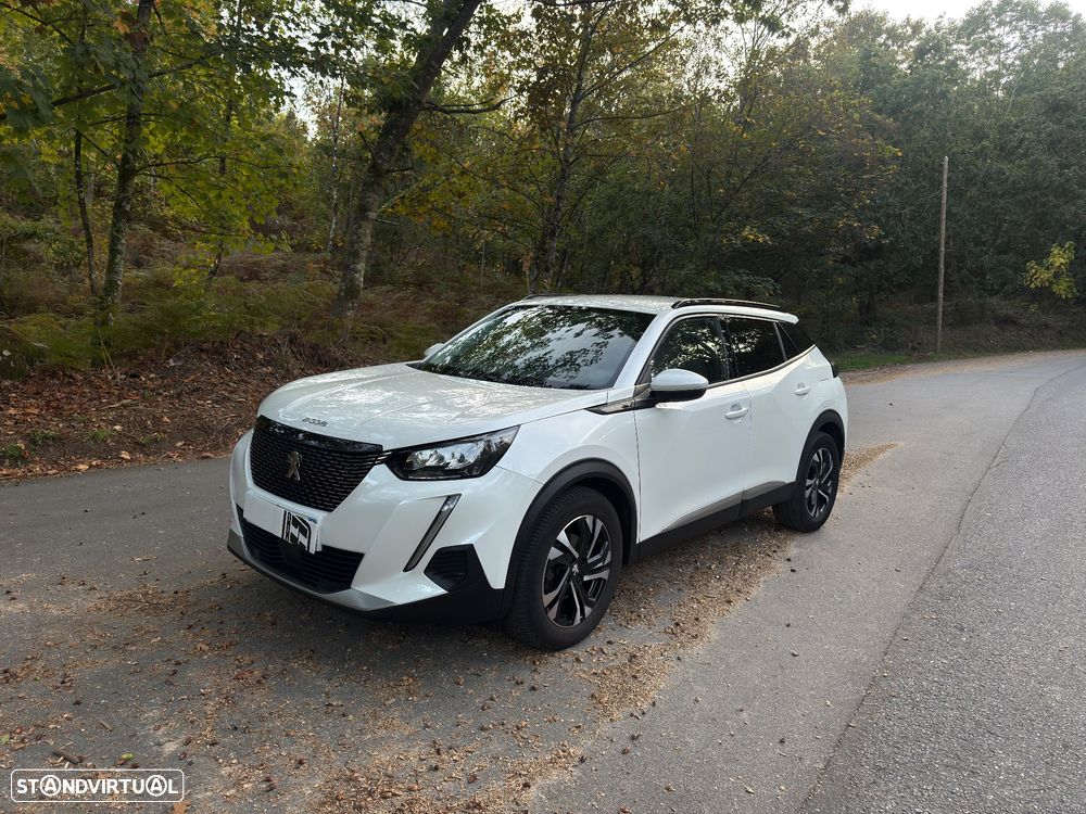 Peugeot 2008 1.2 PureTech Allure Pack — photo 4