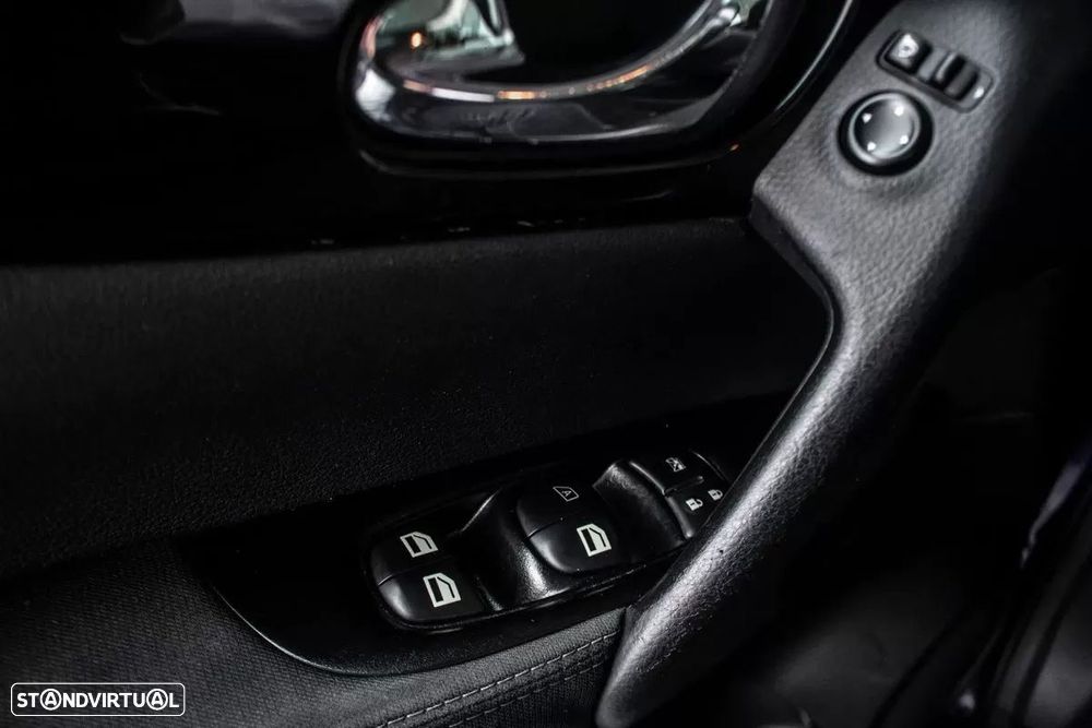 Nissan Qashqai 1.5 dCi Acenta - 18