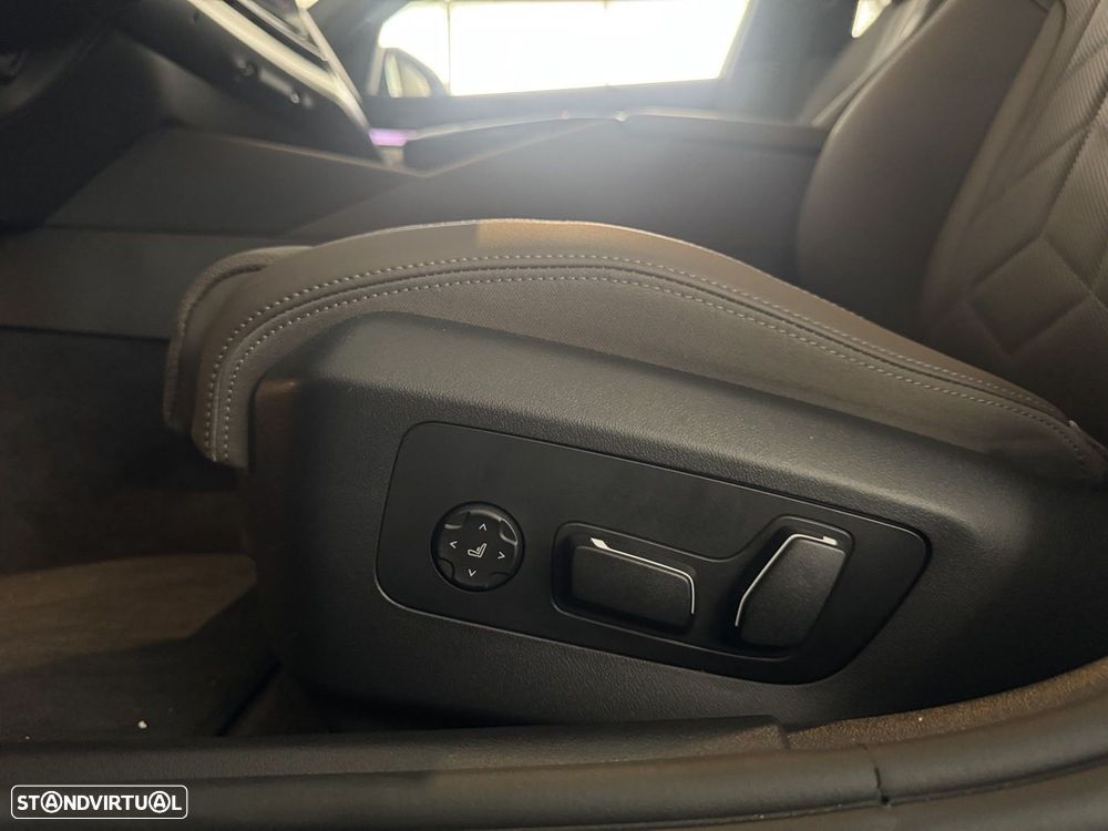 BMW 530 e Pack Desportivo M - 10