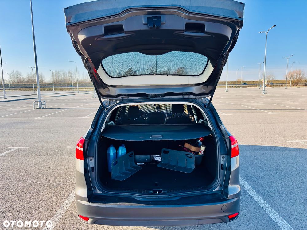 Ford Focus 1.6 TDCi Edition - 11