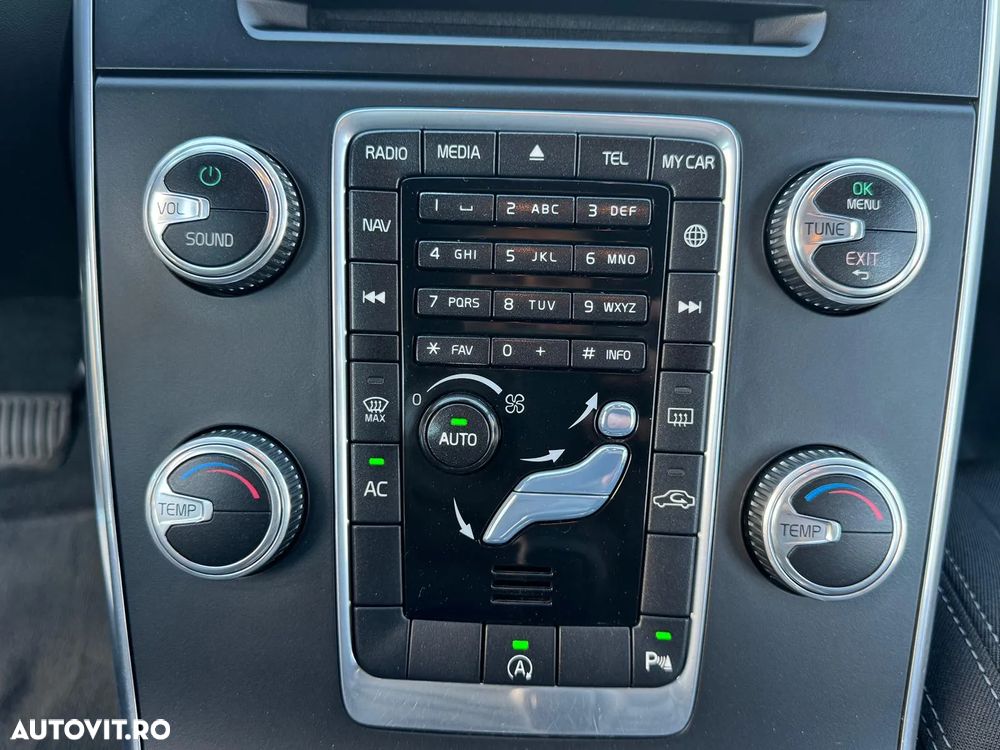 Volvo V60 D2 Geartronic Powershift Momentum - 27