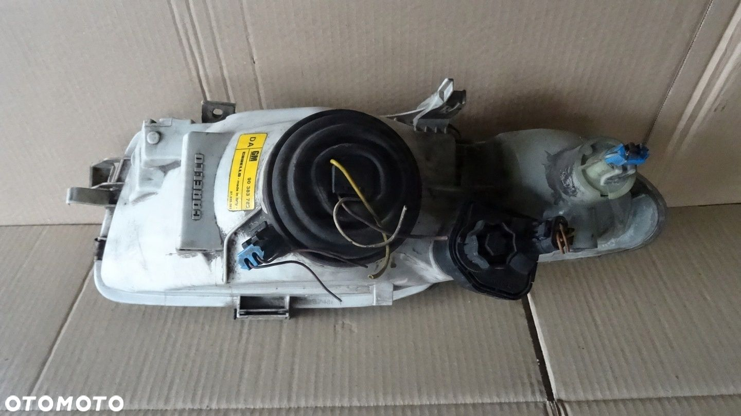 ASTRA 1 I F REFLEKTOR PRAWY PRZÓD 90383783 - 5