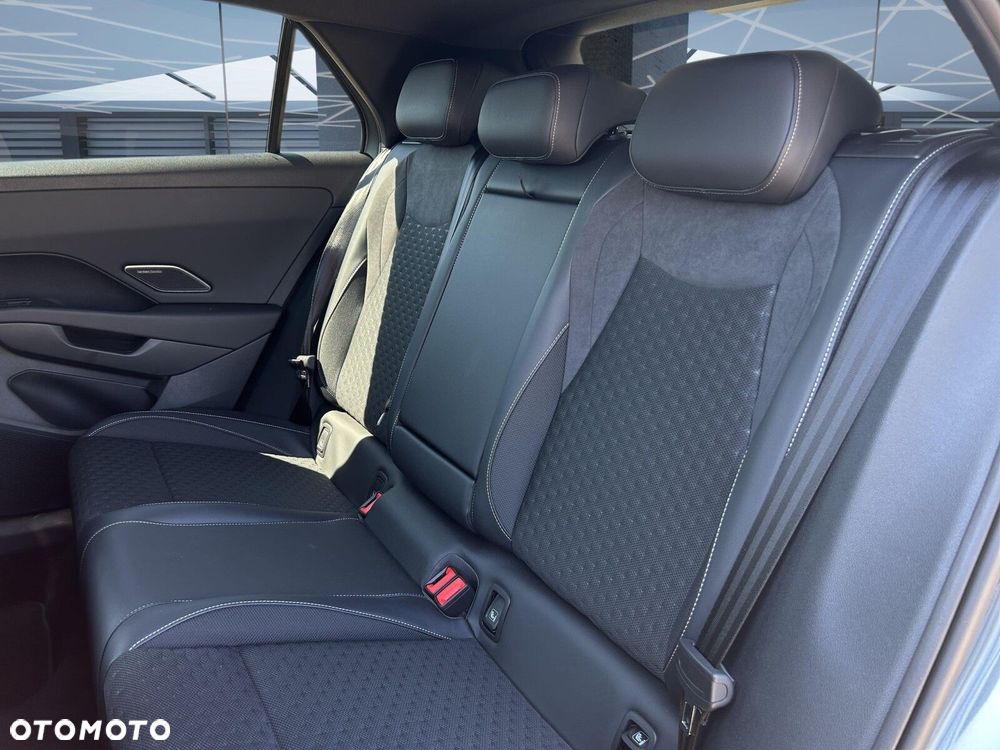 Volkswagen T-Roc - 8