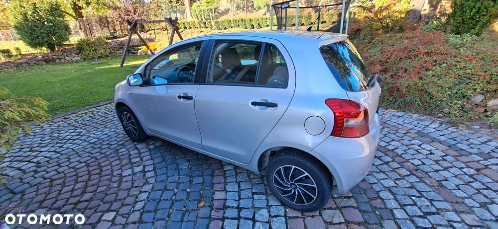 Toyota Yaris - 3