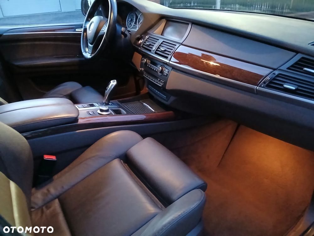 BMW X5 3.0sd xDrive - 10