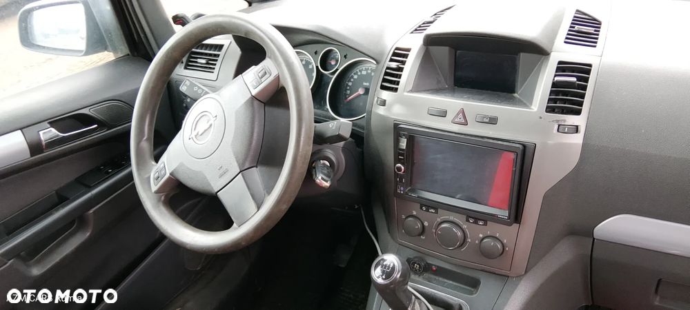 OPEL ZAFIRA B 1.9 CDTI 1.8 BENZYNA - 10