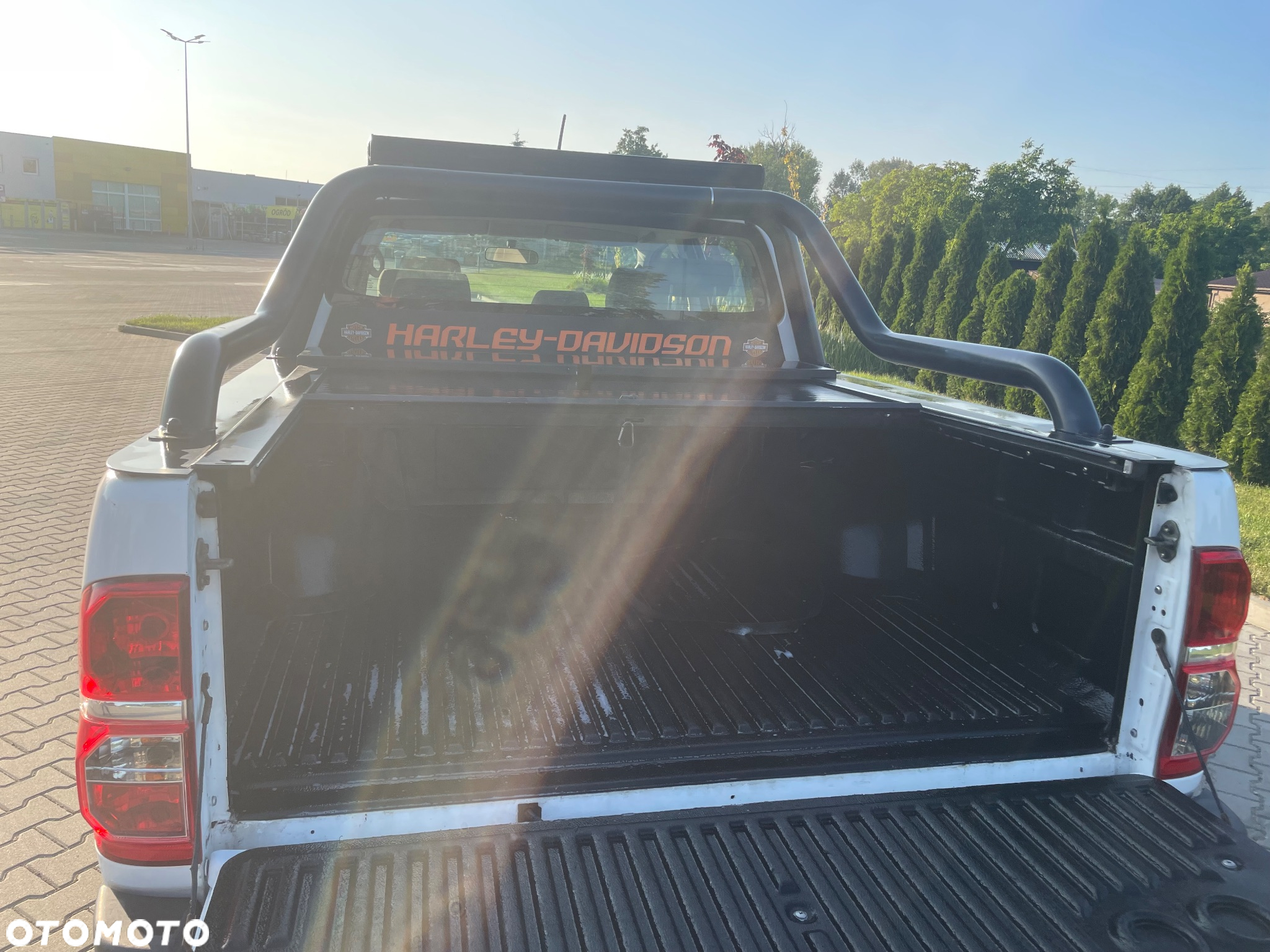 Toyota Hilux - 6